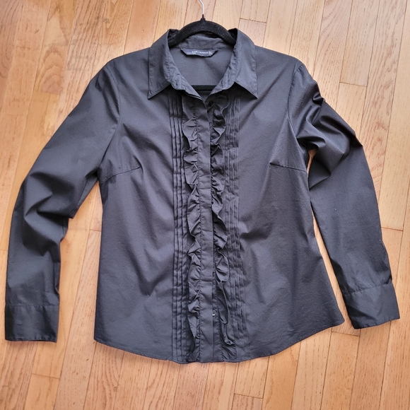 Zara Tops - Zara Ruffle Blouse